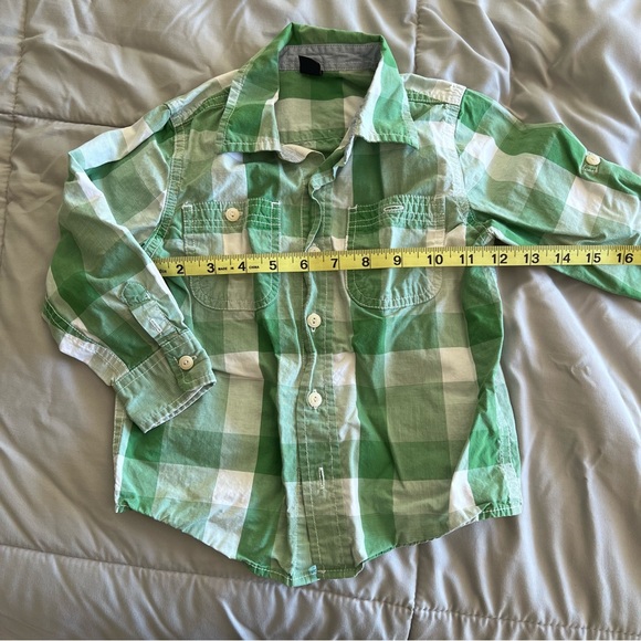 Lot of 3 Boy’s Button-Up Shirts- 1 Baby Gap, 1 Old Navy, 1 Crazy 8 in Size 4T - Picture 4 of 14